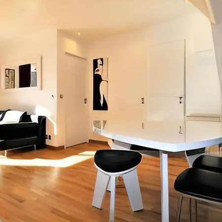 Duplex élégance: Luxe 4* Avec Tennis Et Piscine * Deauville